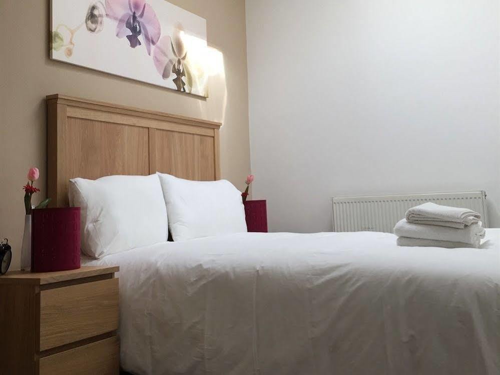 อิลฟอร์ด เซ็นทรัล ลักชัวรี อพาร์ตเมนต์ Apartment ภายนอก รูปภาพ